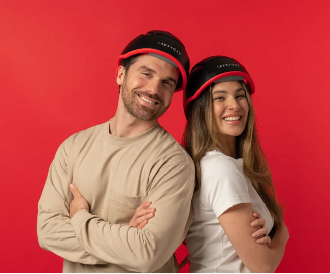 Пристрій призначений для стимуляції росту волосся за допомогою лазерної терапії iRESTORE Elite